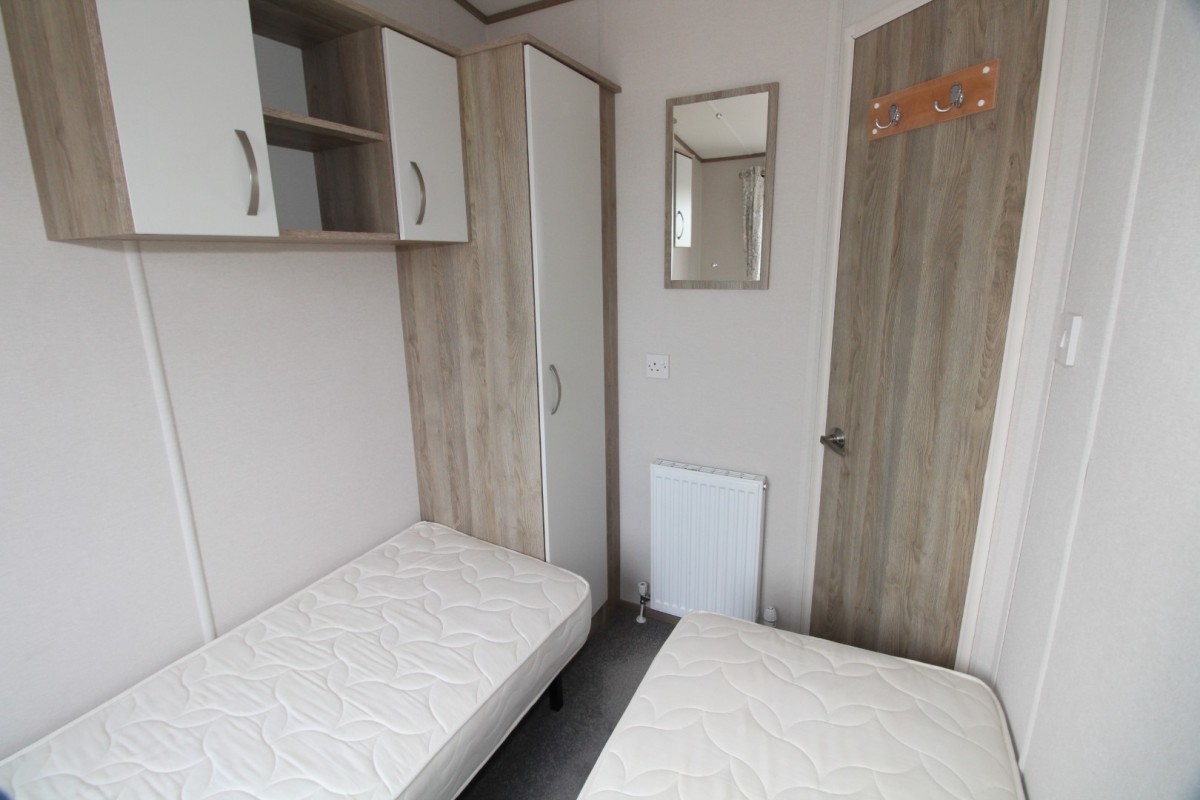 2022 ABI Wimbledon twin bedroom