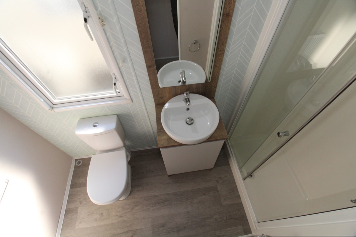 2022 Atlas Sahara shower room