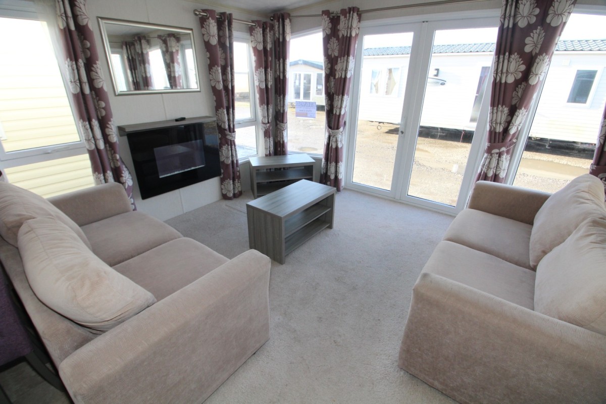 lounge with front doors in the 2015 Pemberton Marlow