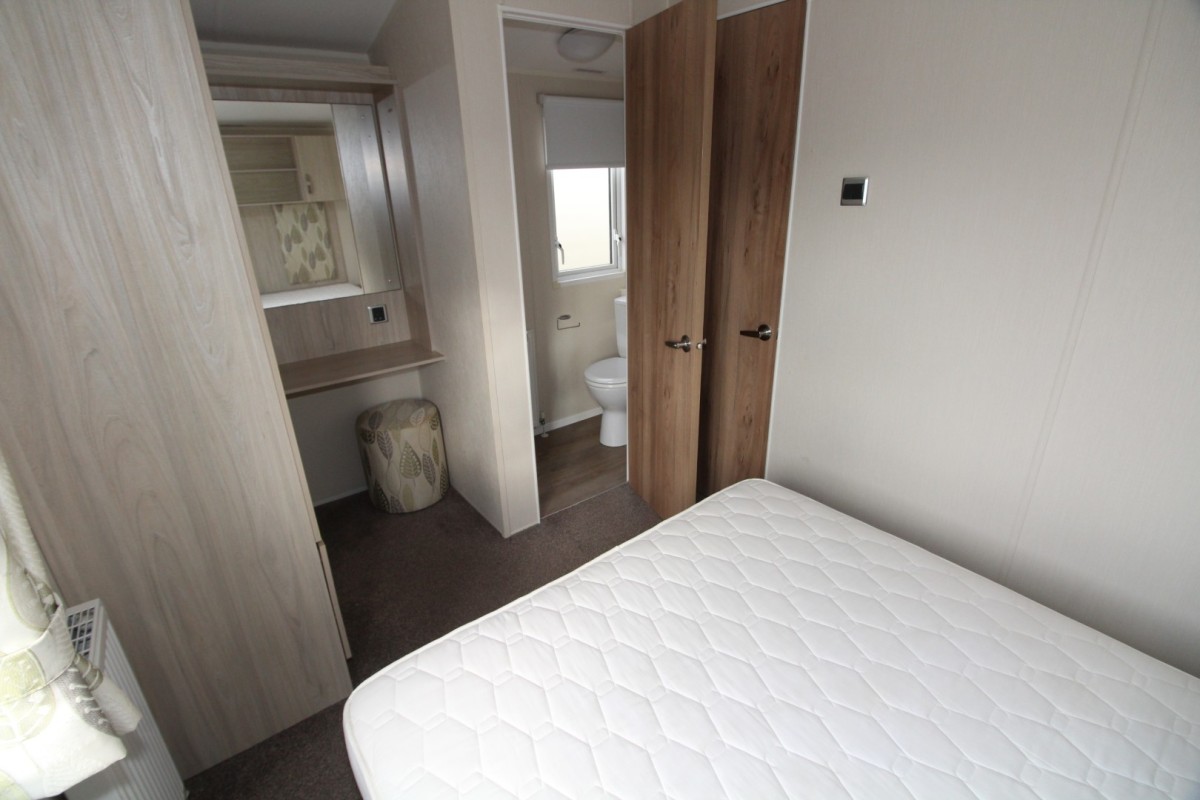 2016 Willerby Rio Premier double bedroom to en-suite bathroom
