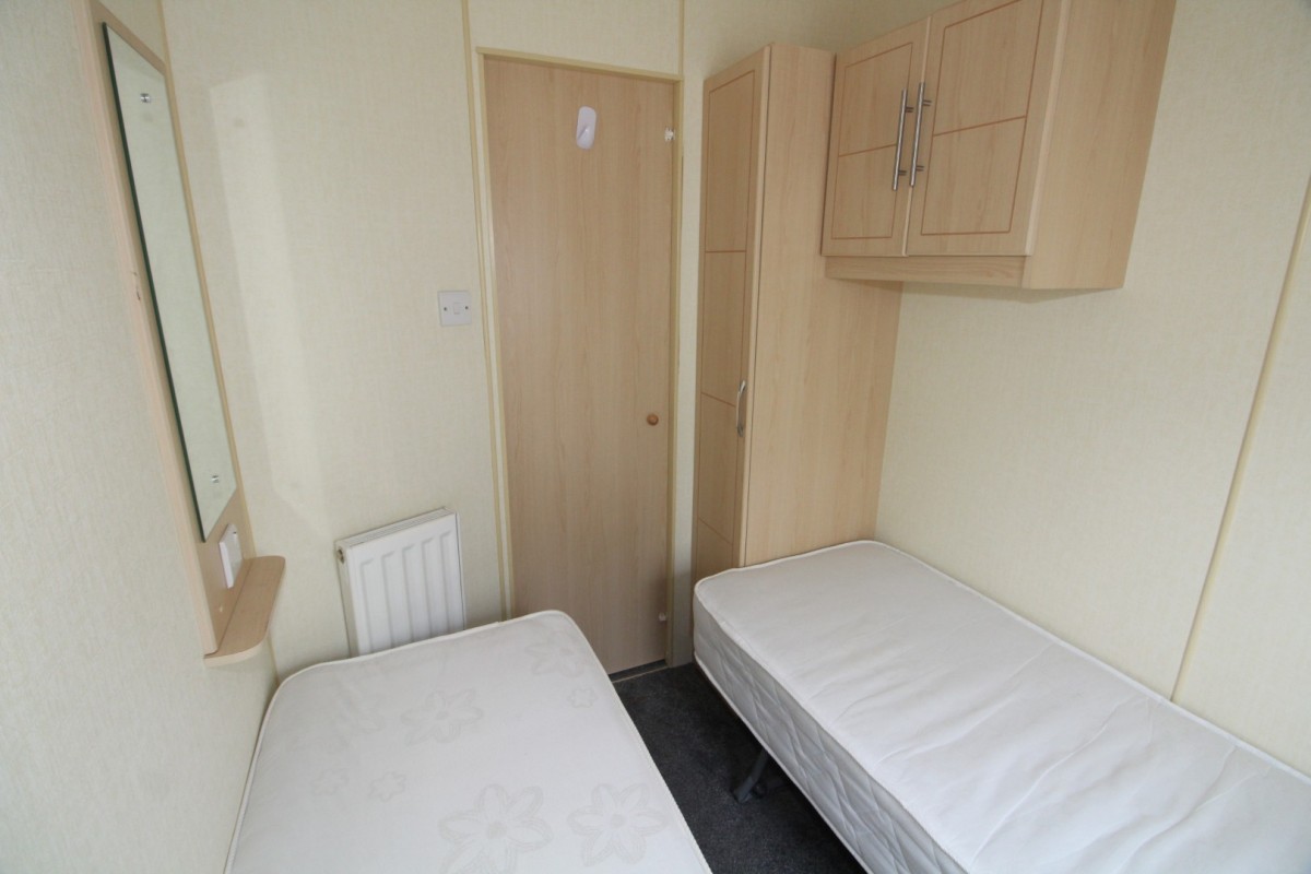 second view of the twin bedroom