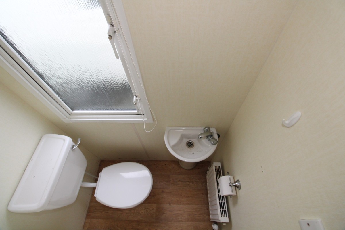 2007 Atlas Mirage separate toilet