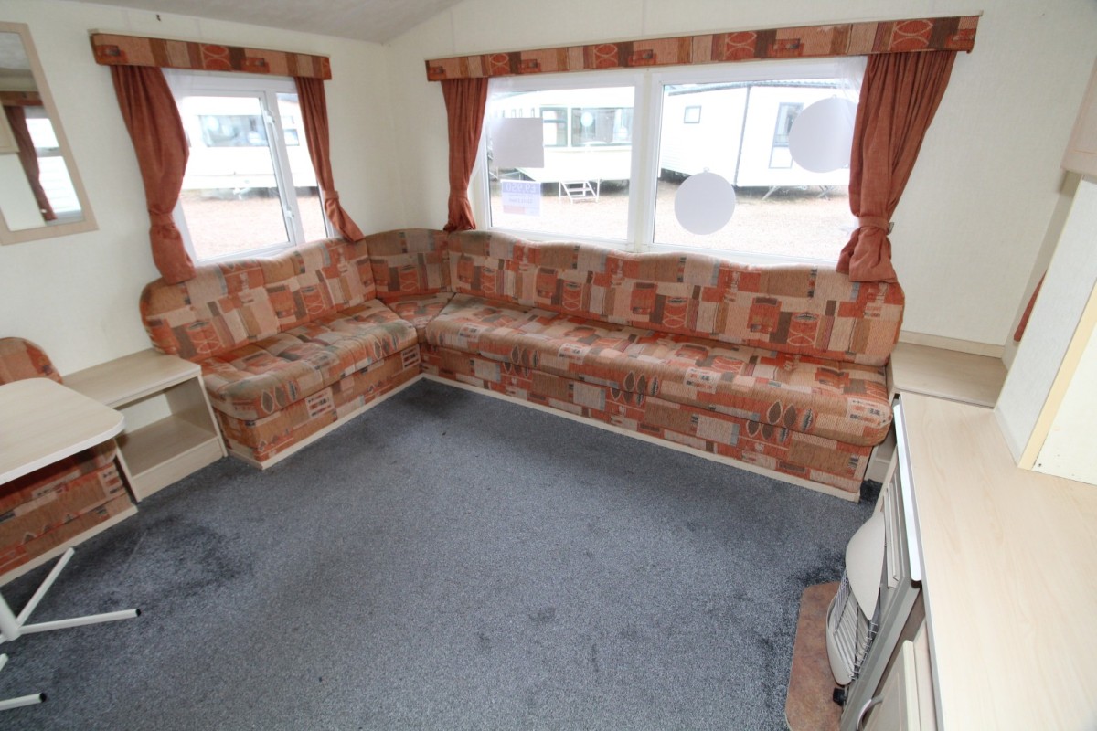 sofas in the 2007 Atlas Mirage