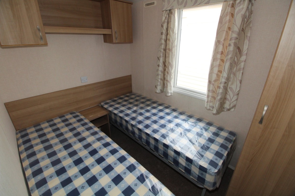 2011 Atlas Chorus twin bedroom