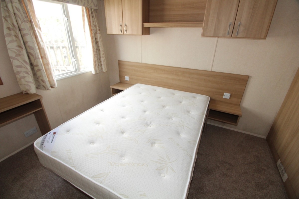 2011 Atlas Chorus master double bedroom