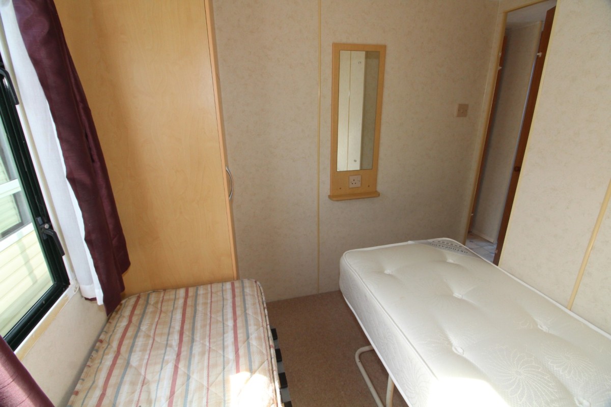 second view of the twin bedroom
