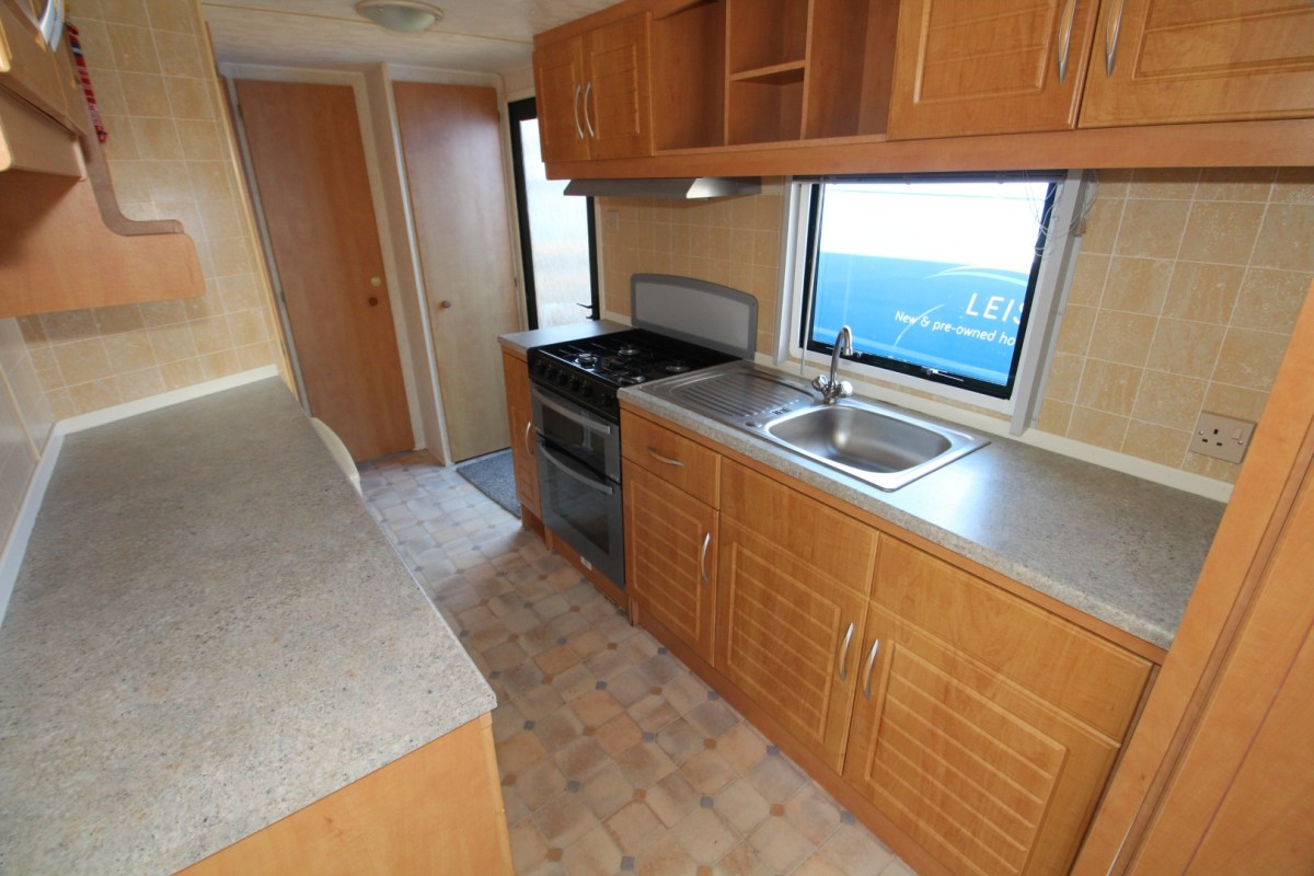 galley style kitchen in the 2006 Atlas Sahara 