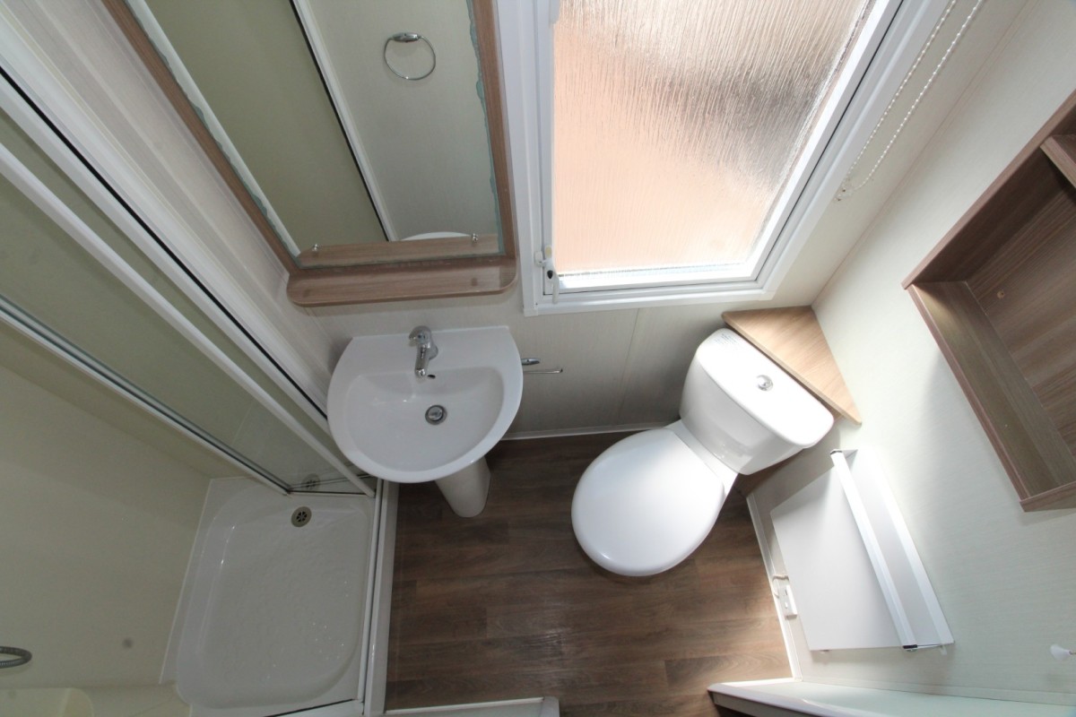2016 Swift Loire family bathroom