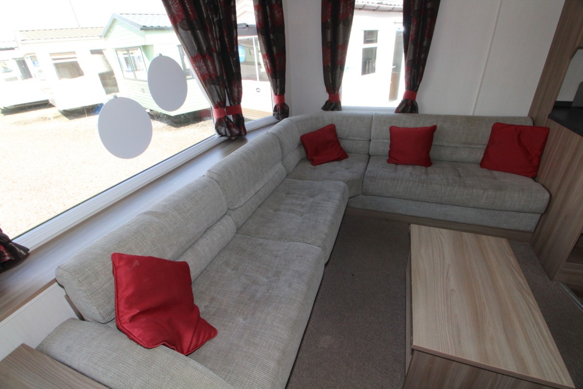 2016 Swift Loire lounge with coffee table