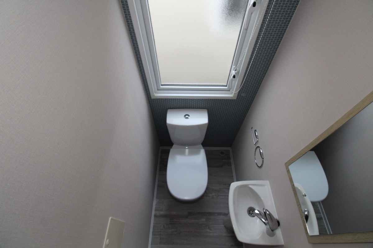 separate toilet room in the 2021 Atlas Mirage 