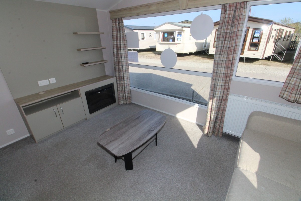 lounge with coffee table in the 2021 Atlas Mirage 