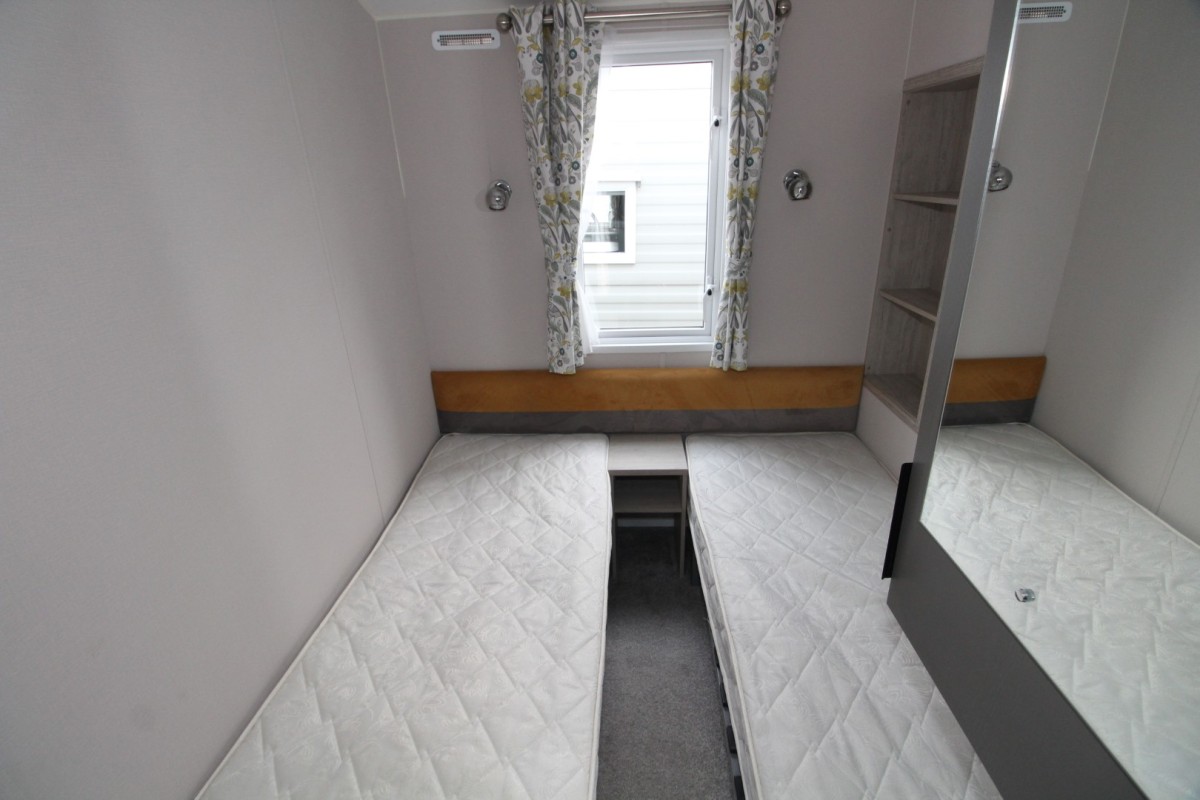 2021 Atlas Amethyst twin bedroom