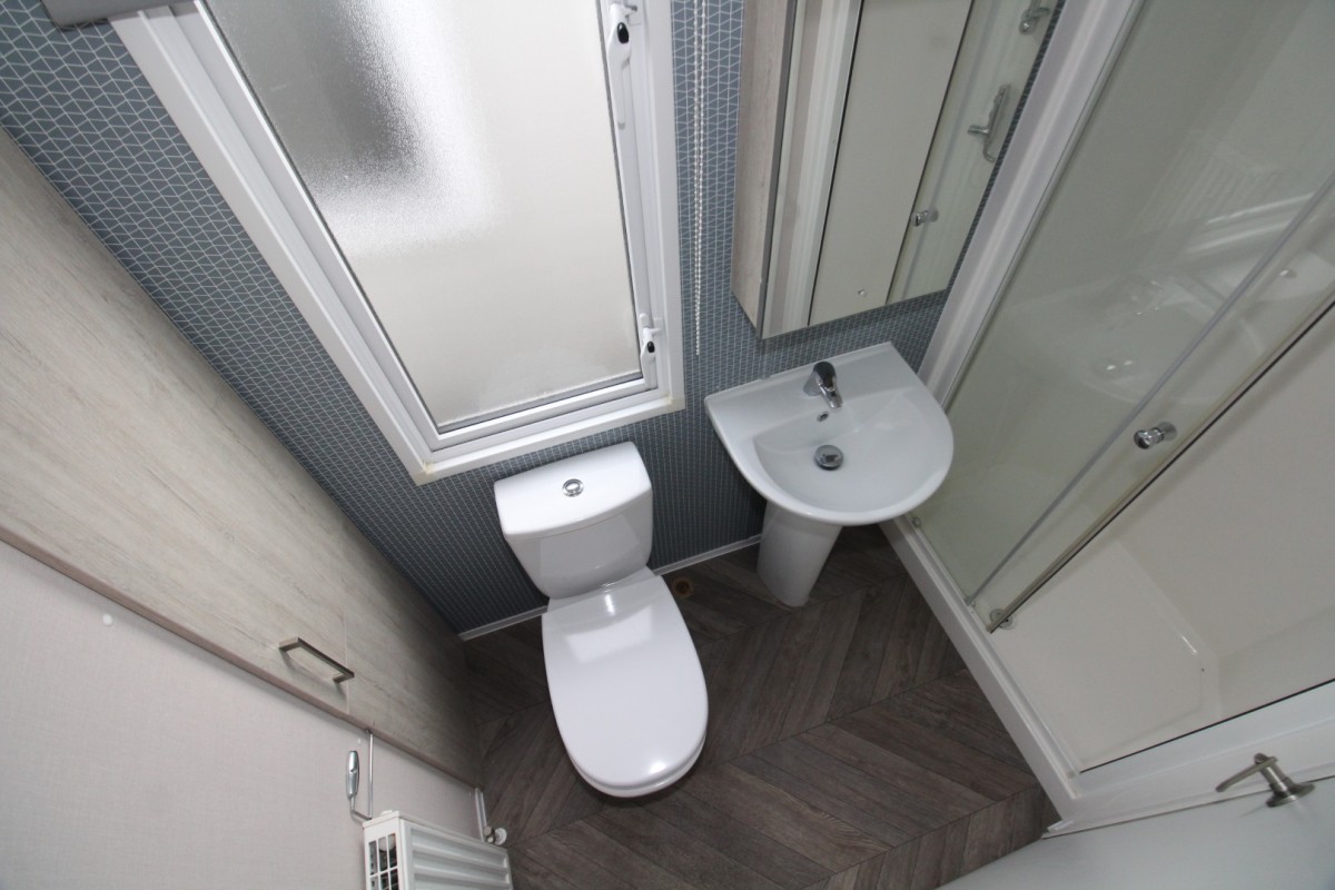 2021 Atlas Amethyst family shower room