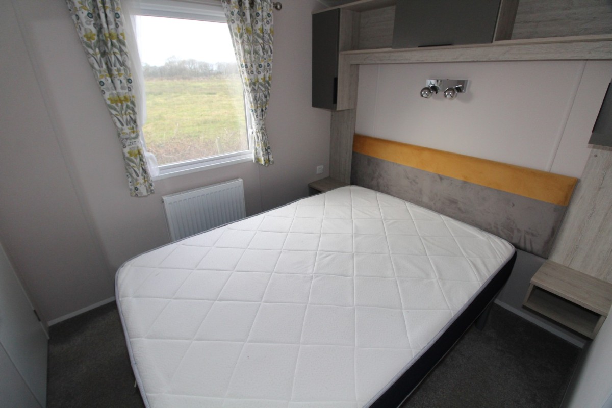 2021 Atlas Amethyst master double bedroom