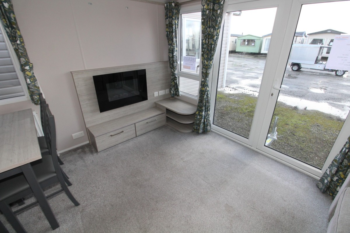 lounge to front doors in the 2021 Atlas Amethyst