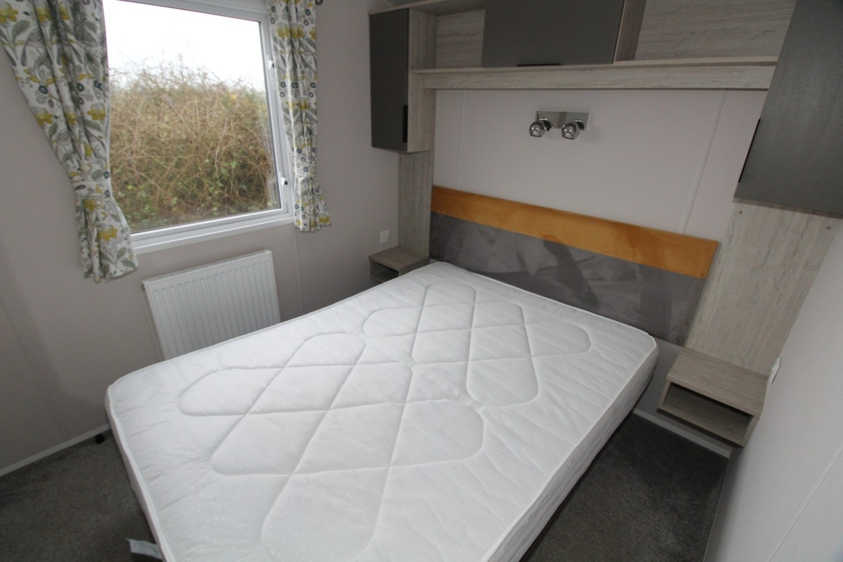 2021 Atlas Amethyst master double bedroom