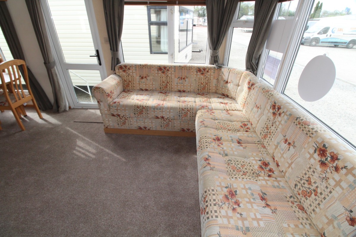 lounge sofas to door in the 2007 Cosalt Country Super