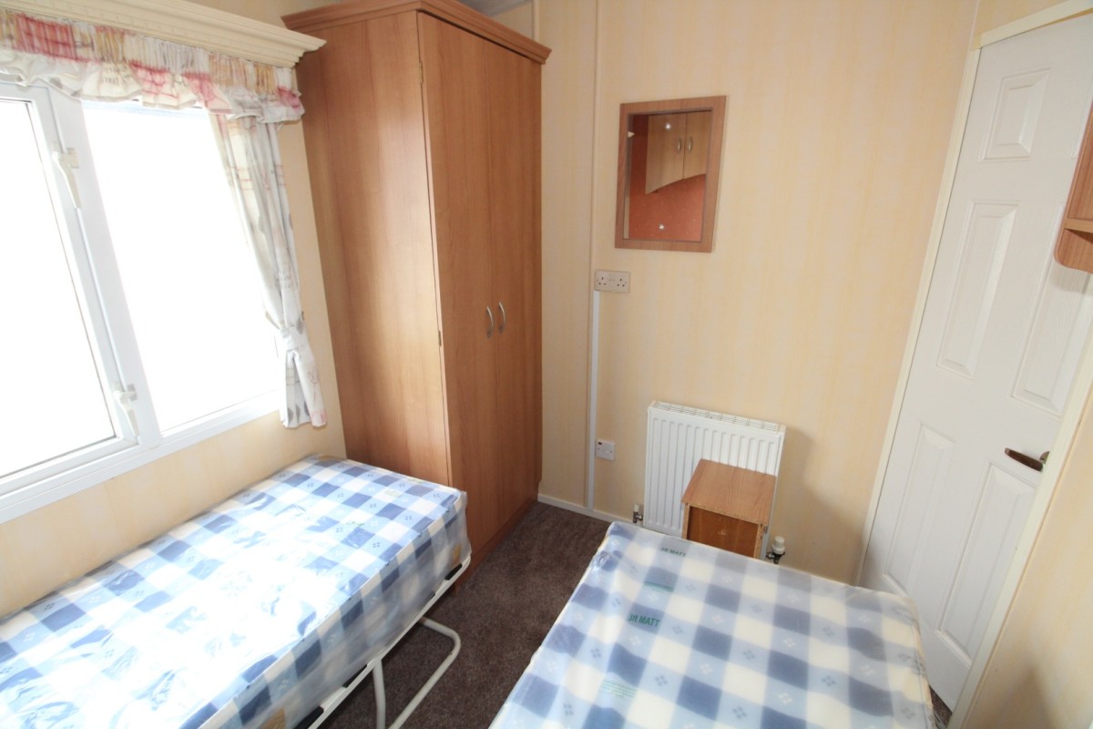 second view of the twin bedroom