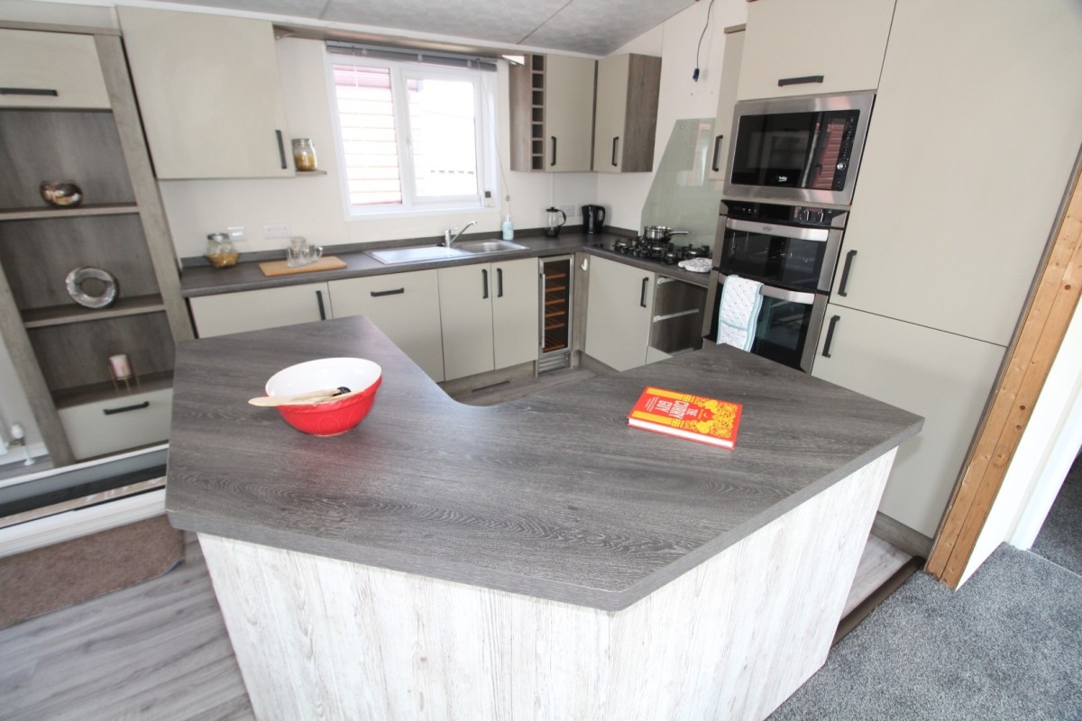 kitchen in the 2018 Atlas Lilac Lodge