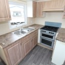 2009 Willerby Vacation kitchen with oven
