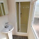 2006 Bk Savannah shower room