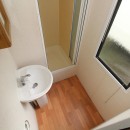 2001 Carnaby Chardonnay family shower room