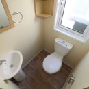 en-suite bathroom to the double bedroom