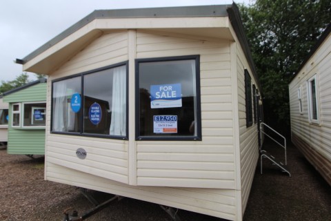 2013 Atlas Everglade second hand static caravan 2 beds